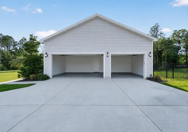 Photo 3 of Single family home for sale at 13825 SW 51st Lane, Ocala, FL 34481 | MLS# O6408427 | Listing updated on 2026-08-21