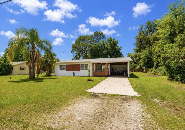 Homes for sale in Debary, FL | 9 Sunset Dr, Debary, FL 32713 | MLS# S5150031