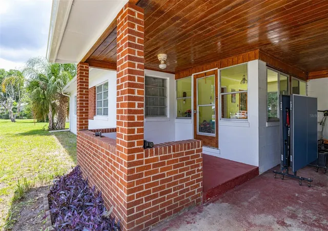 Homes for sale in Debary, FL | 9 Sunset Dr, Debary, FL 32713 | MLS# S5150031