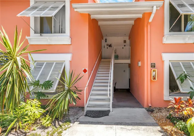Homes for sale in St Petersburg, FL | 4160 35th Ter S #I, St Petersburg, FL 33711 | MLS# TB8509325