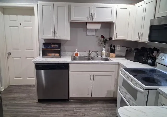 4th image of 505 Holt Cir, Winter Haven, FL 33880 | MLS# O6408441