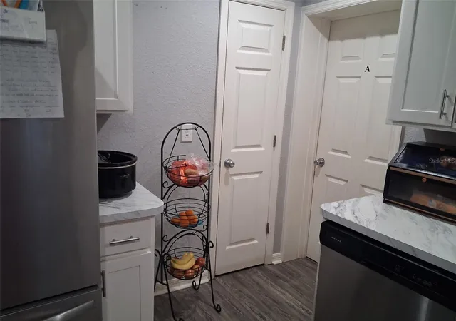 5th image of 505 Holt Cir, Winter Haven, FL 33880 | MLS# O6408441