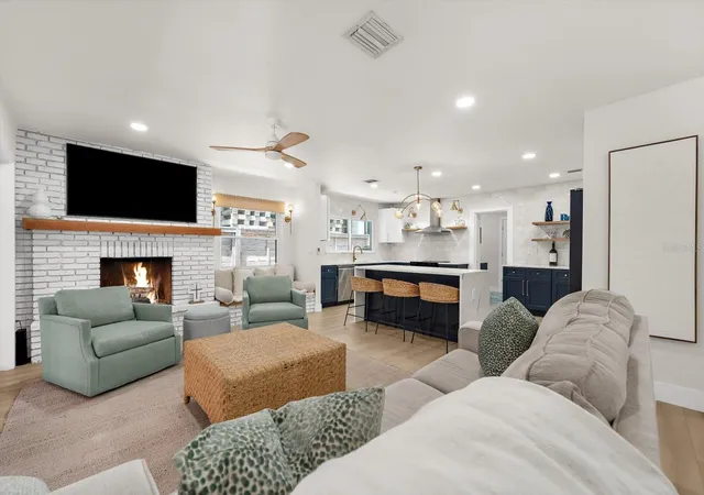 Photo 4 of Single family home for sale at 730 Bay Esplanade, Clearwater Beach, FL 33767 | MLS# TB8509329 | Listing updated on 2026-08-27