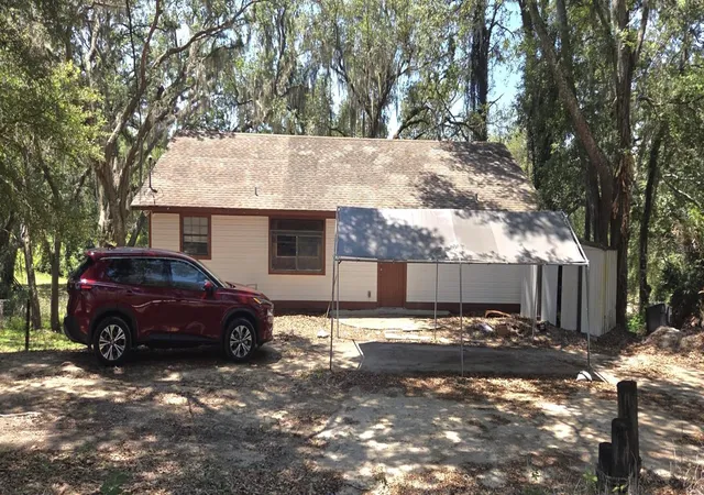 Photo 2 of Single family home for sale at 4322 Casaurina Rd, Lady Lake, FL 32159 | MLS# O6408458 | Listing updated on 2026-08-12