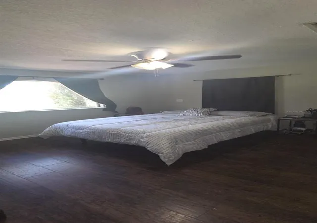Photo 3 of Single family home for sale at 4322 Casaurina Rd, Lady Lake, FL 32159 | MLS# O6408458 | Listing updated on 2026-08-12