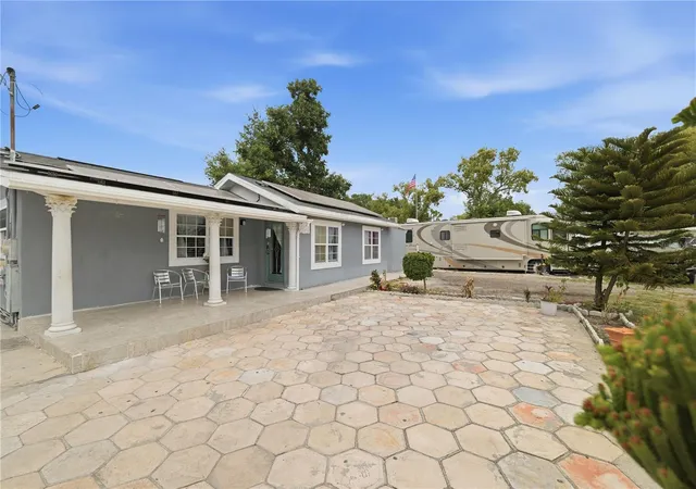 Photo 3 of Single family home for sale at 1309 W Arctic St, Tampa, FL 33604 | MLS# TB8509343 | Listing updated on 2026-08-10