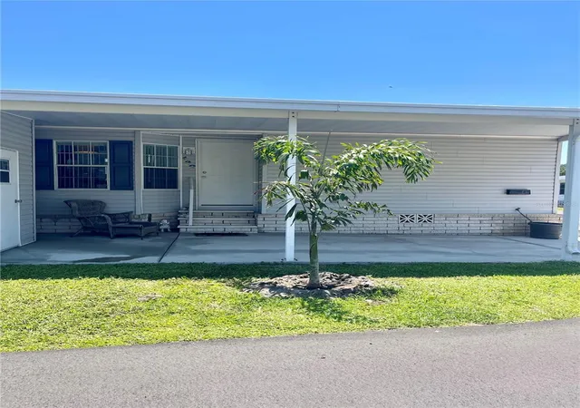 2nd image of 11200 Walsingham Rd #139, Largo, FL 33778 | MLS# A4693878