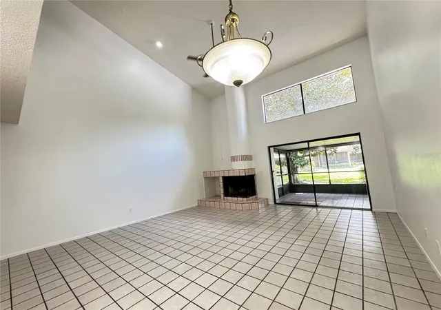 4th image of 497 Club Dr, Winter Springs, FL 32708 | MLS# O6408474