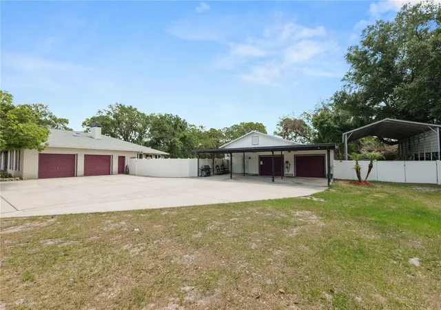 Homes for sale in Lakeland, FL | 6230 Forestwood Dr W, Lakeland, FL 33811 | MLS# L4961944