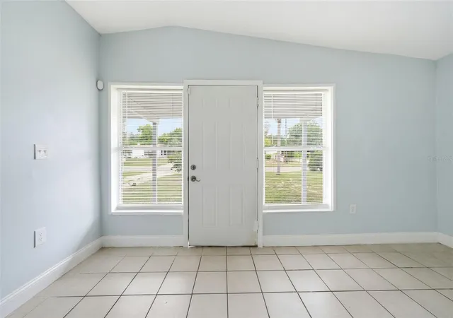 3rd image of 1311 Hillcrest Dr, Daytona Beach, FL 32114 | MLS# O6408479