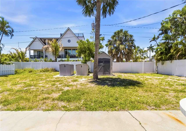 Photo 3 of Single family home for sale at 306 Palm Ave, Anna Maria, FL 34216 | MLS# A4693882 | Listing updated on 2026-08-07