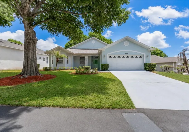 Homes for sale in Clermont, FL | 4215 Greenwich Ct, Clermont, FL 34711 | MLS# G5112455