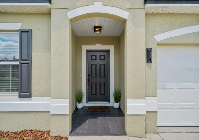 Photo 3 of Single family home for sale at 880 Nw 251st Drive, Newberry, FL 32669 | MLS# GC540387 | Listing updated on 2026-09-23