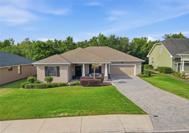 Homes for sale in Lakeland, FL | 4427 Micanope Crescent Dr, Lakeland, FL 33811 | MLS# L4961946