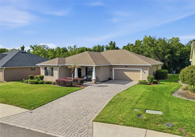 Homes for sale in Lakeland, FL | 4427 Micanope Crescent Dr, Lakeland, FL 33811 | MLS# L4961946