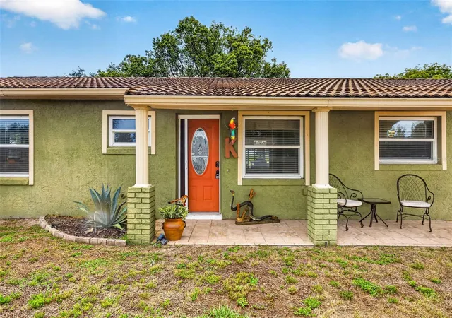 4th image of 8429 Jacqueline Ct, Zephyrhills, FL 33541 | MLS# TB8509377