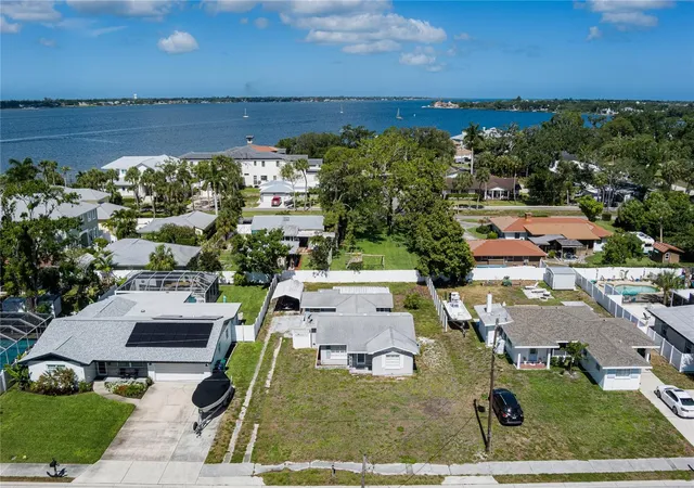Homes for sale in Palmetto, FL | 415 20th Ave W, Palmetto, FL 34221 | MLS# A4693886