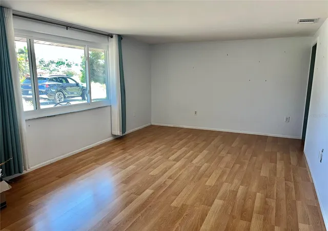 2nd image of 503 S Venice Blvd, Venice, FL 34293 | MLS# N6144365