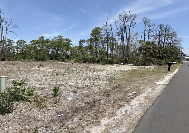 4th image of 1890 Virginia Ave, Englewood, FL 34223 | MLS# N6144366