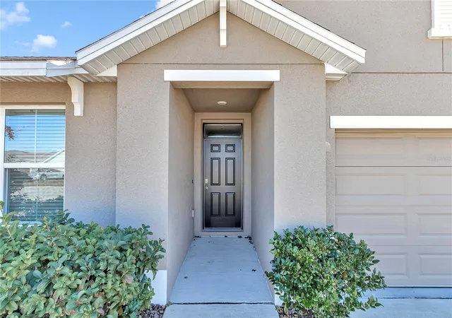 4th image of 27 Hickory Course Ln, Ocala, FL 34472 | MLS# OM724861