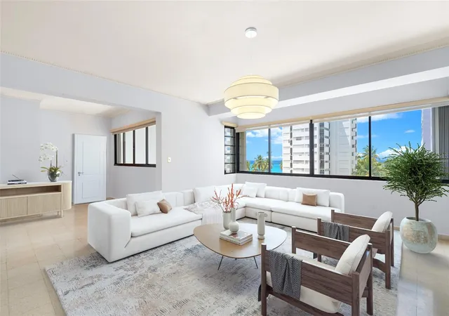 Photo 1 of Sale Pending at 61 Kings Ct #5E, San Juan, PR 00911 | MLS# PR9121419 | Listing updated on 2026-09-15