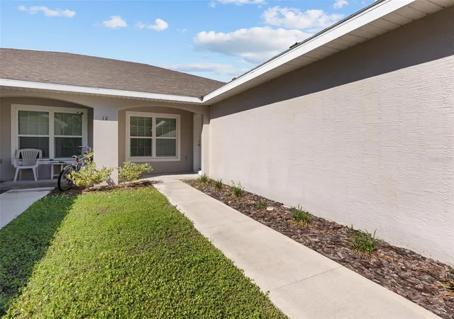 2nd image of 10 Pontiac Ln, Palm Coast, FL 32164 | MLS# O6408520