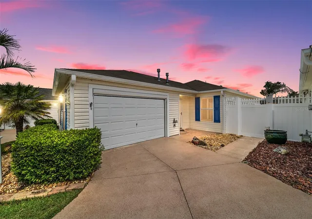 Photo 1 of Single family home for sale at 587 Audrey Ln, The Villages, FL 32162 | MLS# O6408523 | Listing updated on 2026-09-24