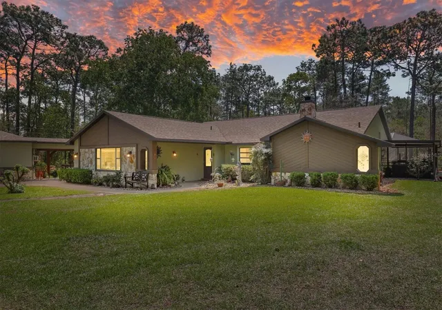 Photo 1 of Single family home for sale at 9032 Birmingham Ave, Weeki Wachee, FL 34613 | MLS# W7885838 | Listing updated on 2026-08-27
