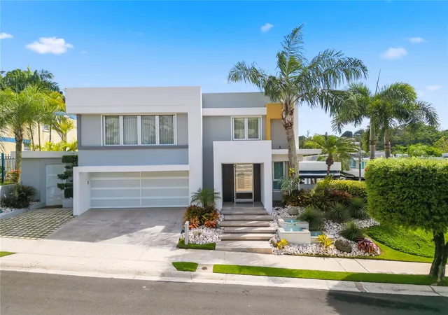 Photo 1 of Single family home for sale at Calle Blvd Urb Los Árboles De Montehiedra, San Juan, PR 00926 | MLS# PR9121420 | Listing updated on 2026-05-17