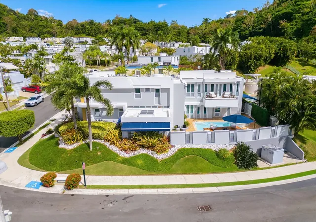 Photo 23 of Single family home for sale at Calle Blvd Urb Los Árboles De Montehiedra, San Juan, PR 00926 | MLS# PR9121420 | Listing updated on 2026-05-17