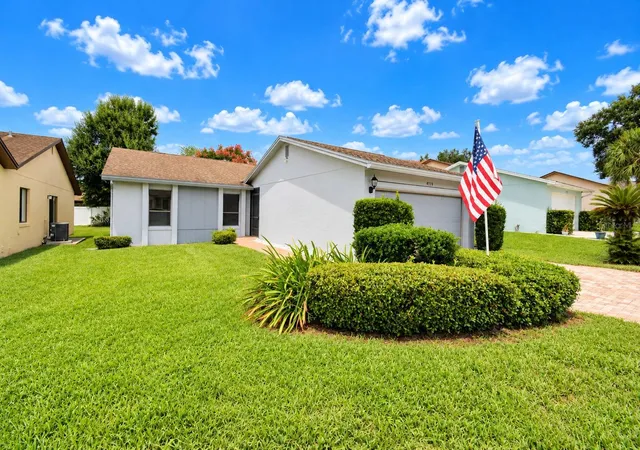 Single family home for sale at 4114 Fishermans Landing, WINTER HAVEN, FL 33884 | MLS# L4961951