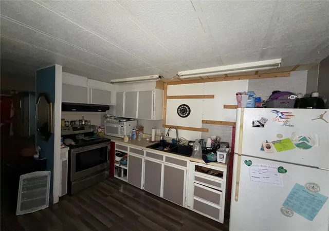 Photo 3 of Sale Pending at 10904 Ross St, Tampa, FL 33610 | MLS# TB8509466 | Listing updated on 2026-09-24