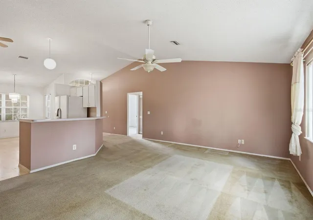 4th image of 9207 Spring Hill Dr, Spring Hill, FL 34608 | MLS# TB8509481