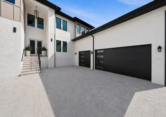 Homes for sale in Tampa, FL | 4706 W San Carlos St, Tampa, FL 33629 | MLS# TB8509490