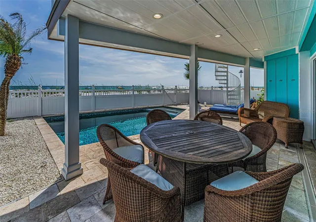 5th image of 13303 Gulf Ln, Madeira Beach, FL 33708 | MLS# TB8509500