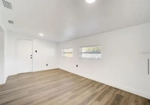 Photo 2 of Single family home for sale at 5205 Chenault Ave, Orlando, FL 32839 | MLS# S5150088 | Listing updated on 2026-10-14