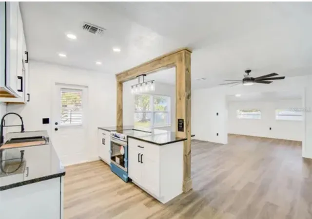 Photo 4 of Single family home for sale at 5205 Chenault Ave, Orlando, FL 32839 | MLS# S5150088 | Listing updated on 2026-10-14