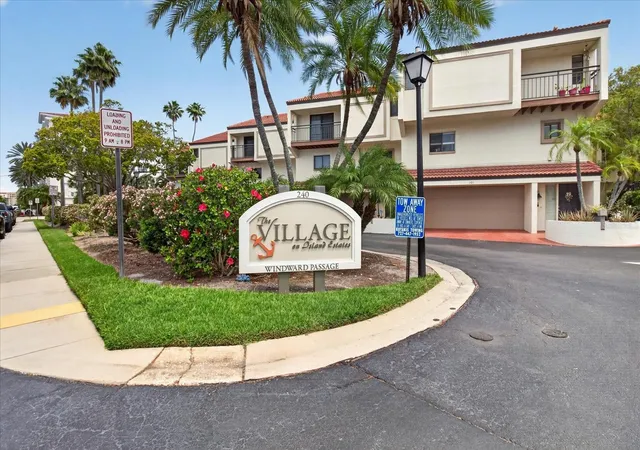 3rd image of 240 Windward Passage, CLEARWATER BEACH, FL 33767