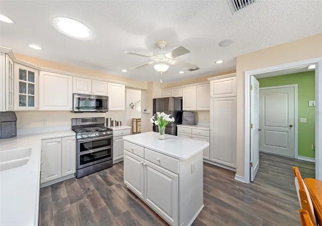 Photo 4 of Single family home for sale at 1529 Straton Way, The Villages, FL 32162 | MLS# G5112471 | Listing updated on 2026-09-17