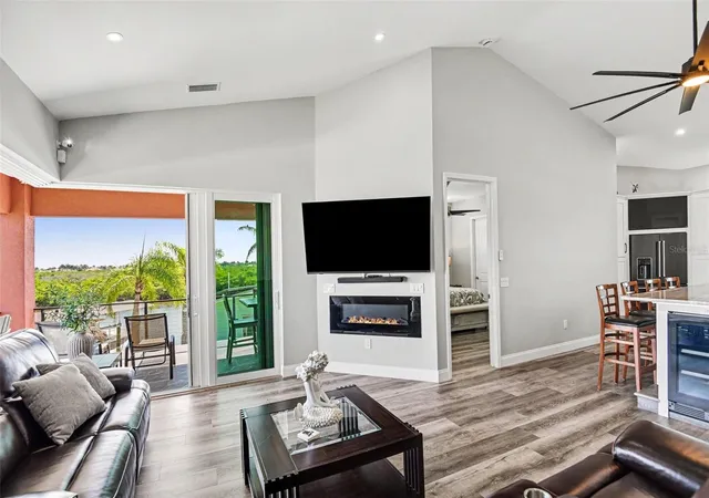 Photo 3 of Single family home for sale at 604 Tahiti Ct, Punta Gorda, FL 33950 | MLS# C7526284 | Listing updated on 2026-05-18