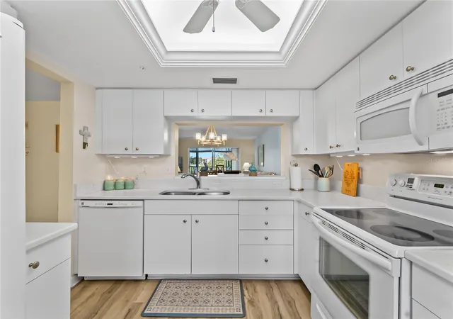 Photo 4 of Condo for sale at 9330 Clubside Cir #3207, Sarasota, FL 34238 | MLS# N6144372 | Listing updated on 2026-08-23