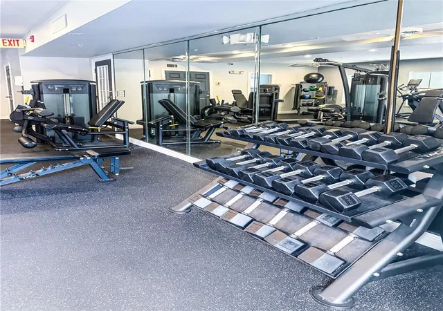 2nd image of 202 E S St, ORLANDO, FL 32801