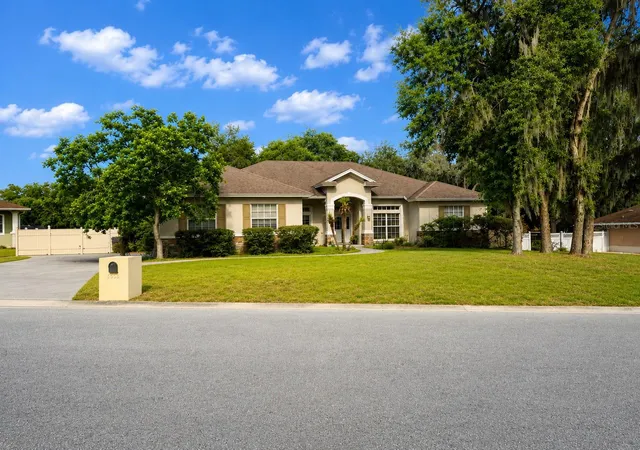 Single family home for sale at 5635 Canvasback Ct, LAKELAND, FL 33805 | MLS# S5150096