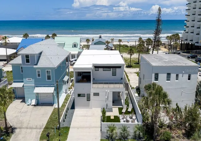 Photo 3 of Sale Pending at 1309 S Atlantic Ave, New Smyrna Beach, FL 32169 | MLS# NS1088251 | Listing updated on 2026-09-29