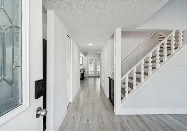 3rd image of 3309 Briarwood Ln, Safety Harbor, FL 34695 | MLS# TB8509582
