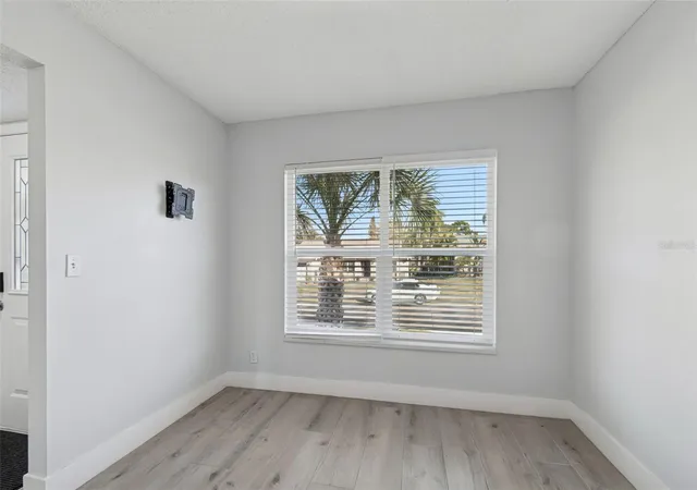 4th image of 3309 Briarwood Ln, Safety Harbor, FL 34695 | MLS# TB8509582