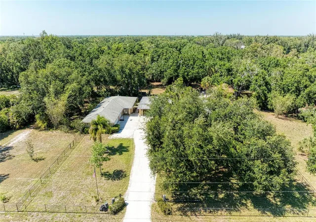 Photo 2 of Single family home for sale at 2515 49th Street, Sarasota, FL 34234 | MLS# A4693948 | Listing updated on 2026-10-02