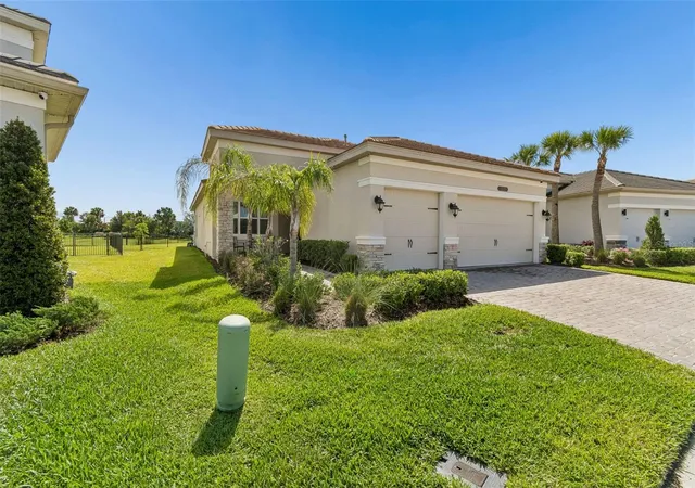 4th image of 32732 Tree Of Life Ave, Wesley Chapel, FL 33543 | MLS# TB8509603