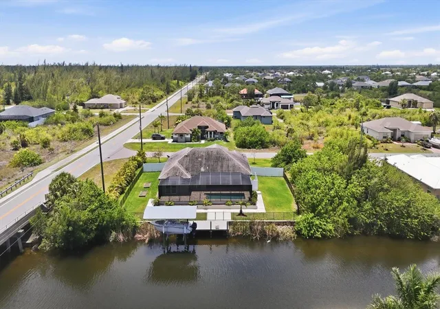 Photo 3 of Single family home for sale at 15530 Staunton Cir, Port Charlotte, FL 33981 | MLS# D6147499 | Listing updated on 2026-10-01