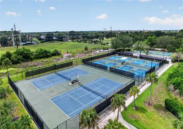 2nd image of 915 Fairwaycove Ln, BRADENTON, FL 34212